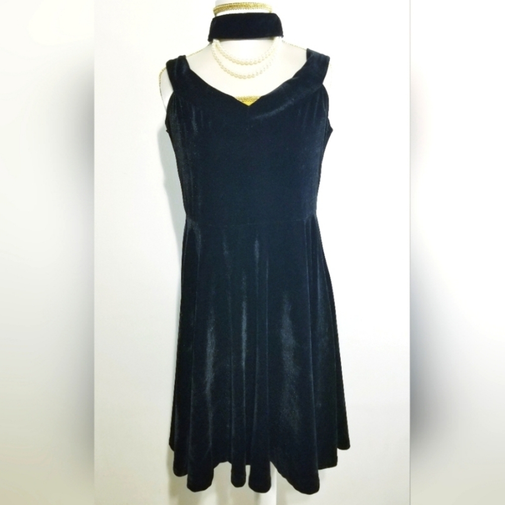 Killstar Black Velvet Choker Neck Style A-Line Swing Dress